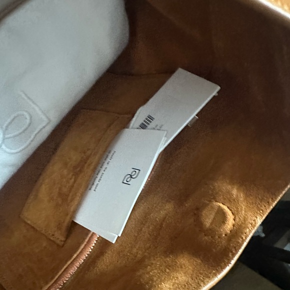 Reformation Small Vittoria Tote in suede cuoro NWT in dust bag - Picture 6 of 6